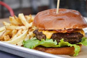 lunsj dnbarena burger